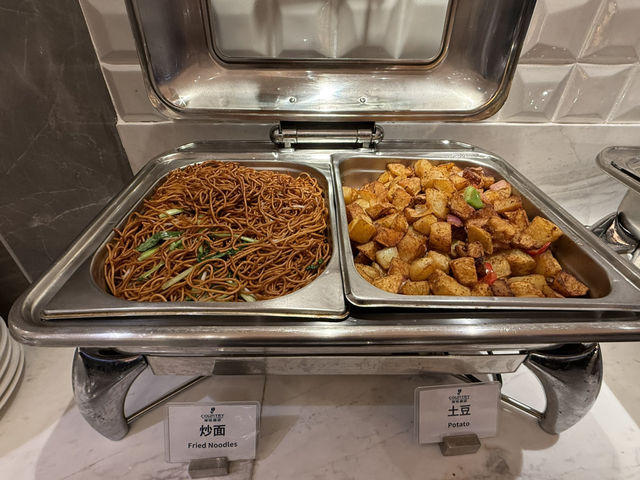 麗怡酒店｜上海火車站正對面，地點佳，早餐很加分！