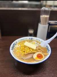 🌆【札幌・すすきの】ネオン煌めく街で味わう、夜のご褒美・海鮮丼体験 
