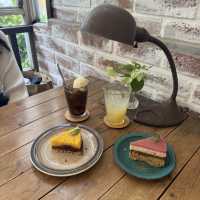 【神戸】モダナークファームカフェ