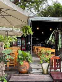 ร้านอาหารใคร 