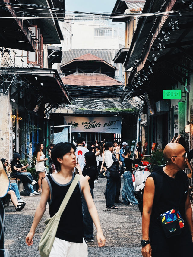 แพลนทริปเดินเล่น “ถนนทรงวาด” แบบ 1 วัน เต็ม
