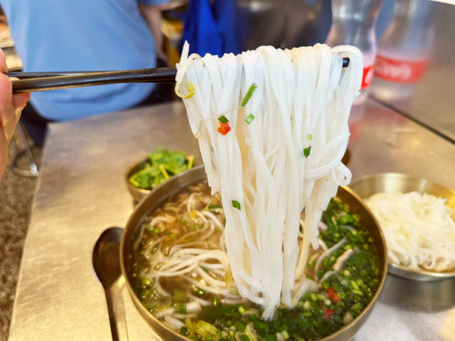 🍜 소문 듣고 간 쌀국수집 