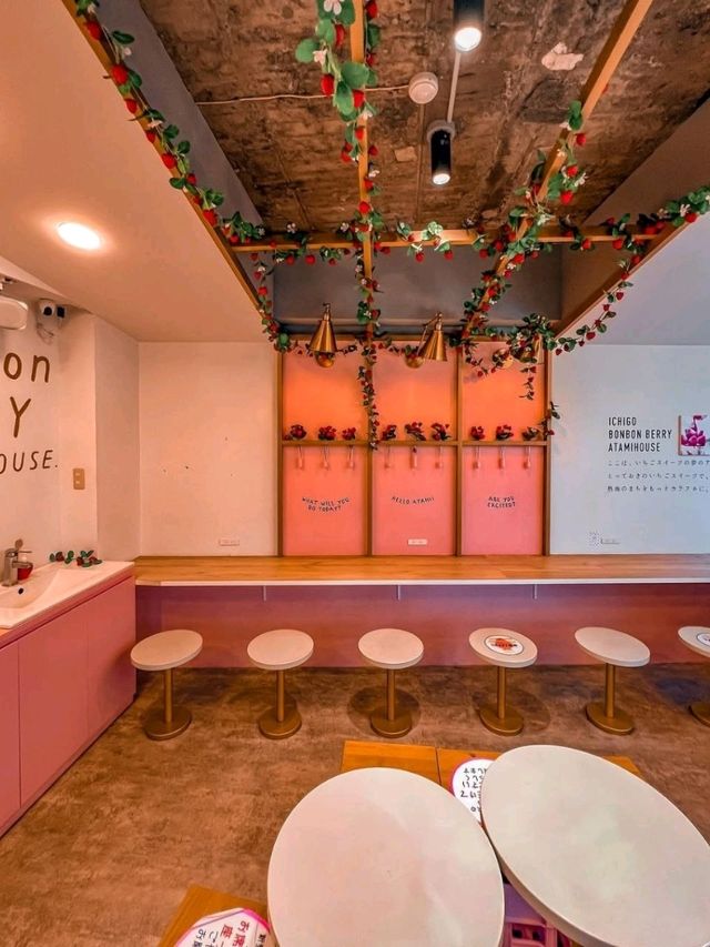 Bon bon Berry Cafe Atami
