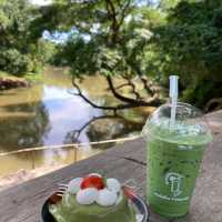 วังดอกไม้คาเฟ่”
