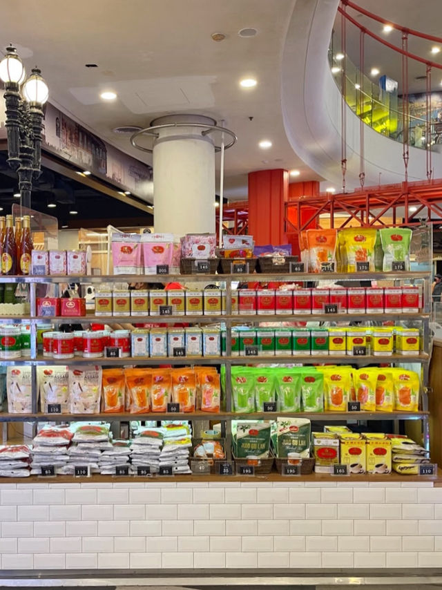曼谷｜連續每天一杯 泰國人都在喝的手標奶茶真的有這麼神？來Central World我終於懂了 價格又便宜