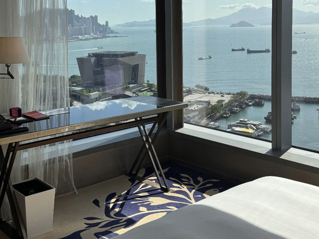 My Stay at W Hong Kong: Style, Views, and a Sky-High Pool! 🇭🇰✨