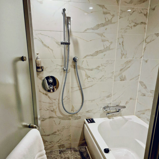 Trendy Comfort in the Heart of Tokyo – Shibuya Stream Hotel 🇯🇵
