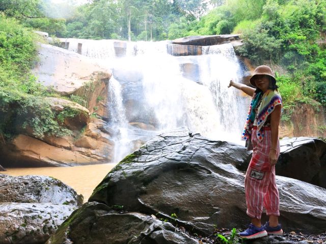 น้ำตกตาดเหือง อุทยานแห่งชาติภูสวนทราย