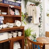 Queens Berry Donut House