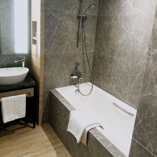 A Riverside Haven of Sophistication and Serenity