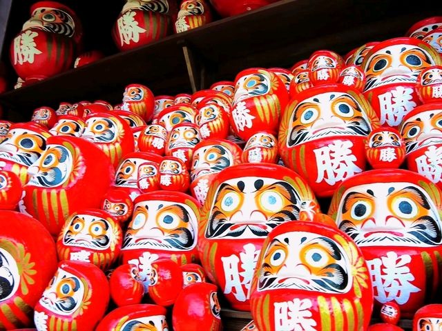 Wishes and Daruma: Katsuo-ji Temple, Osaka