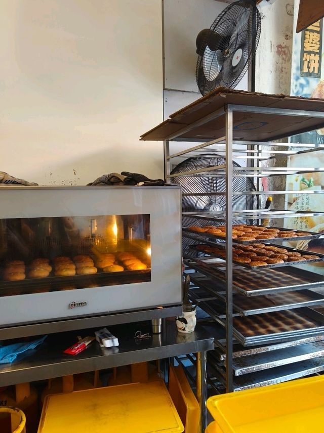 Freshly Baked Goodies at Hock Kee, Malacca