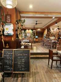 Late-Night Bites with Local Delight at Bali Dolphin Restaurant Ubud