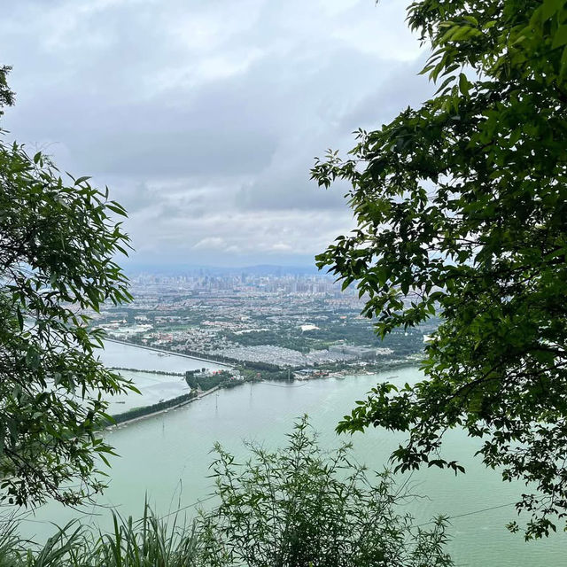 ⛰️✨ Dragon Gate at Western Hills (龙门, Longmen) – Kunming’s Cliffside Wonder!