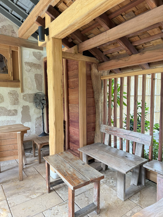 คาเฟ่ กทม.888 Little hill cafe