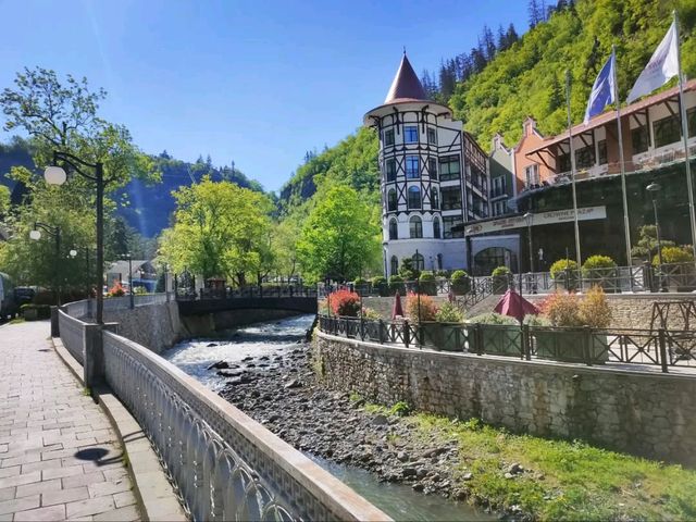 Borjomi's Cable Car + Central Park Combo