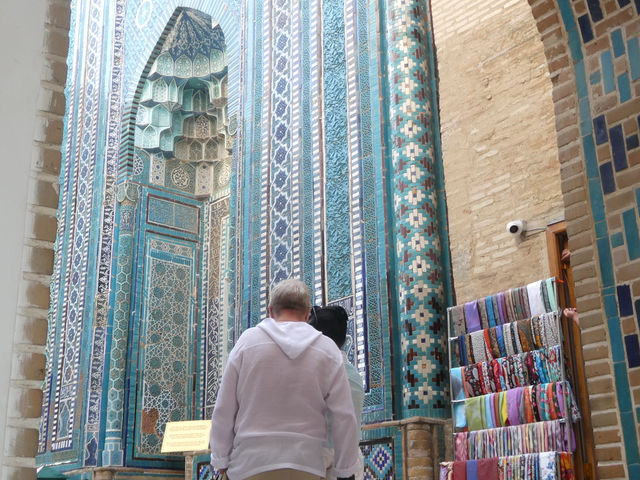 🕌【サマルカンド】の聖なる美!シャーヒ・ズィンダ廟群に魅せられて✨ 🕌【サマルカンド】の聖なる美!シャーヒ・ズィンダ廟群に魅せられて✨