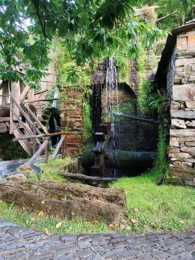 Old Vibes and Water Power in Teixois