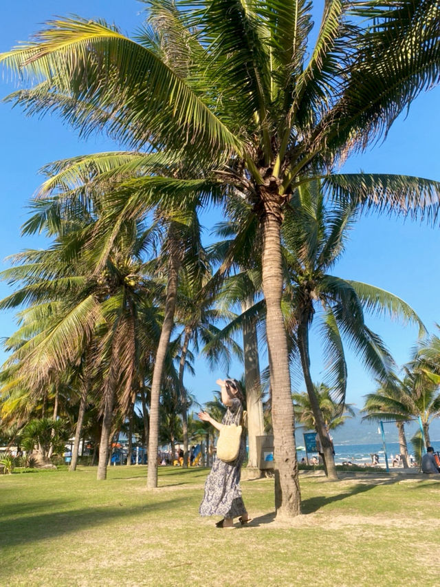 다낭 - 미케비치, 야시장, 핑크성당 후기 🌊🌴⛪️💕