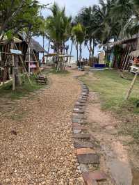 Halehala…จิบเบียร์เย็นๆ ริมหาดเจ้าหลาว 🌊🍻