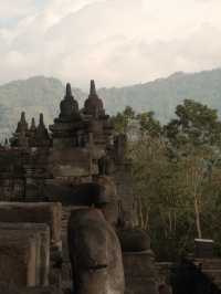 【荘厳な石の天上世界🌄 ボロブドゥール寺院（Borobudur Temple）のおすすめ情報】 