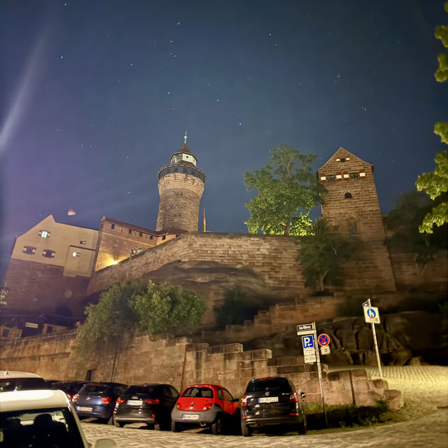 NUREMBERG OLD TOWN BY NIGHT – WHERE HISTORY GLOWS AFTER DARK