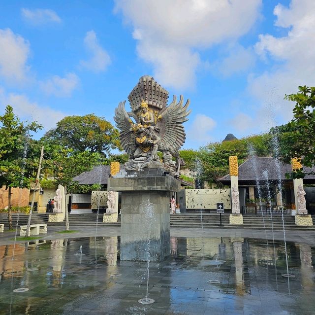 Garuda Wisnu Kencana  Garuda Wisnu Kencana