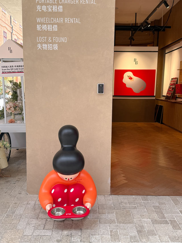Tireless Girl' art installations land in Shanghai