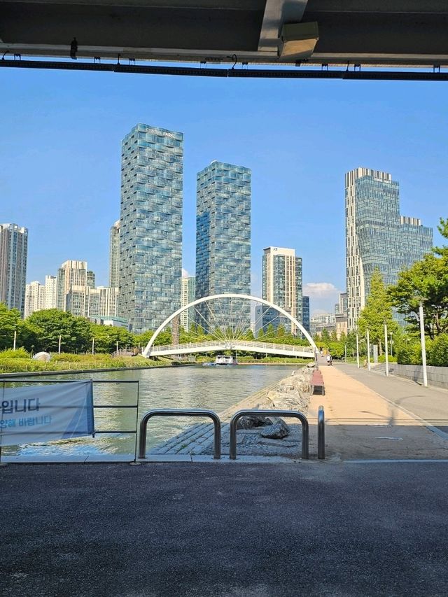송도의 호수 큰 공원