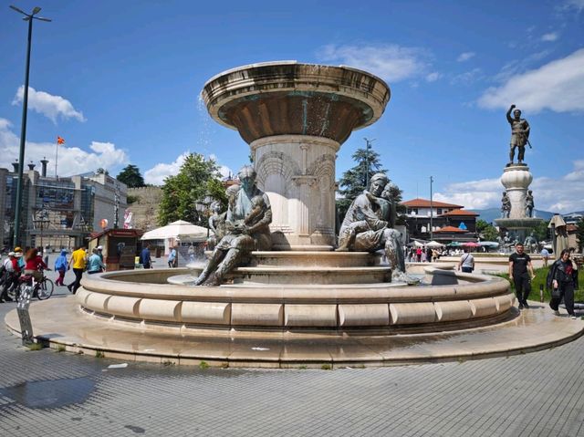 母性與權力的象徵#奧林匹亞噴泉(Fountain of the Mothers of  Macedonia )-Skopje North Macedonia 母性與權力的象徵#奧林匹亞噴泉(Fountain of the Mothers of  Macedonia )-Skopje North Macedonia