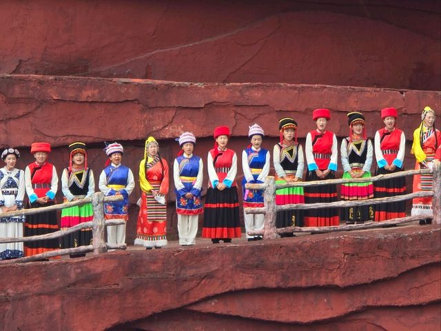 Yulong’s Must-See Live Show—Epic Vibes Even in the Rain! 🌧️🌄