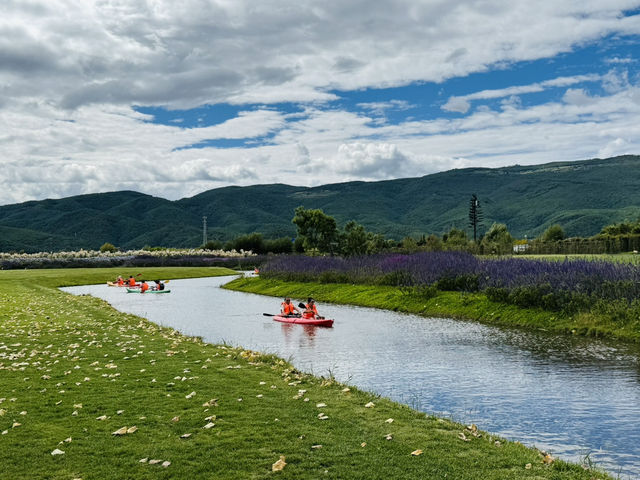 《候鳥灣生態公園：湖光山色裡的自在小憩》