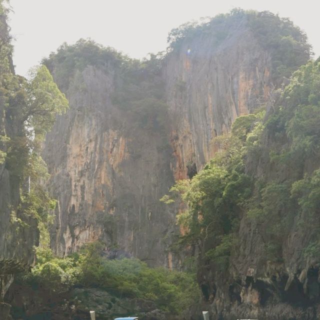 Discover Thailand, Bond Style!