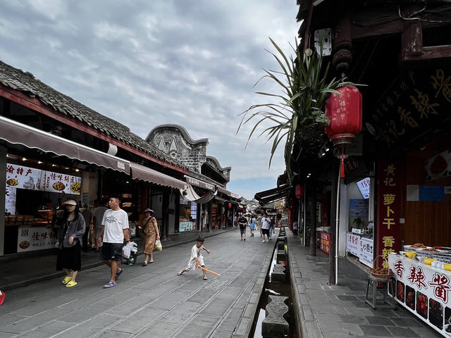 Beautiful Ancient City, lot's to see and do, a small taste of old Chinese tradition & culture.