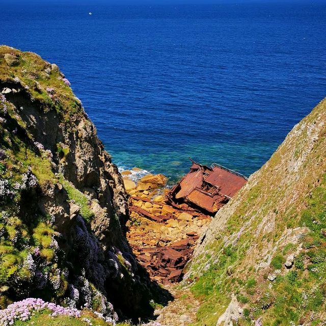 Cornwall: Coastal Wonders & Cultural Charm