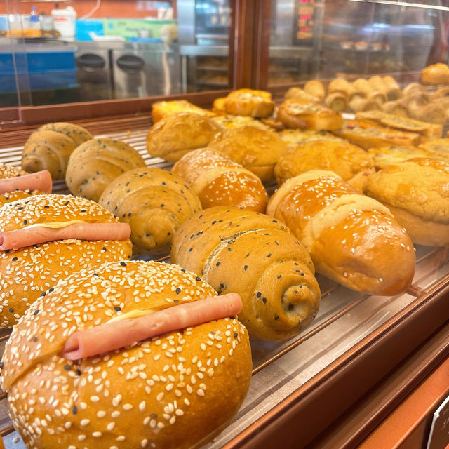 老字號傳統餅店~搖身一變網紅打卡麵包店🪄🥐