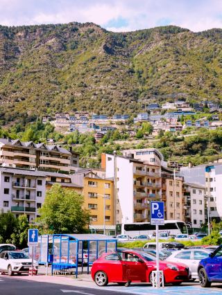 ⛰️🏞️ Andorra on a Budget: Epic Nature & Culture Without the Price Tag!