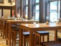 อาหารเยอรมันใน Goslar ที่มีเบียร์ท้องถิ่นให้ชิม