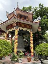 Amazing family temple of Da nang! All of your wishes come true!