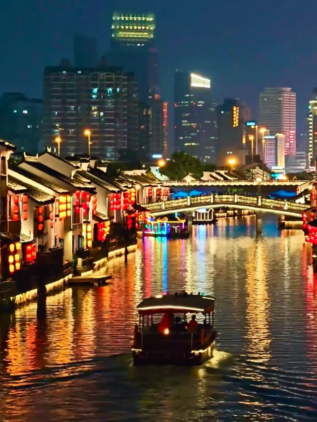 Wuxi: A Lakeside City of Beauty and Culture