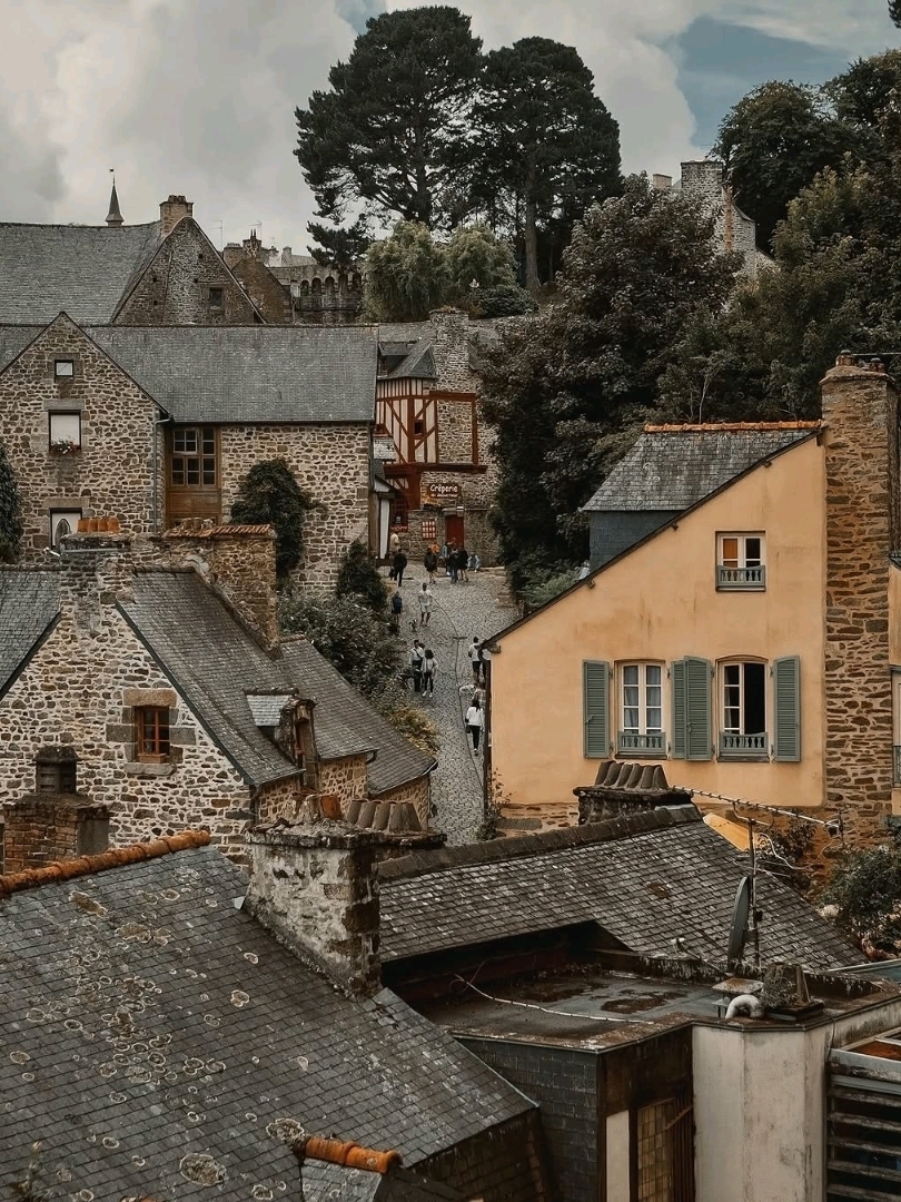 🏰 Stone Dreams by the River – Dinan, France