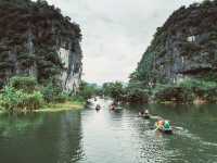 Tam Coc: Vietnam’s Hidden Gem of Limestone Peaks and Peaceful Rice Fields
