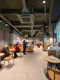 A Quiet Pause in the Heart of the City – Starbucks at Manchester Arndale