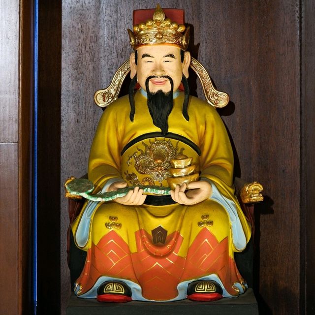 Beautiful Buddha Figures in the Taoist Temple – Yushan 🪷🙏✨