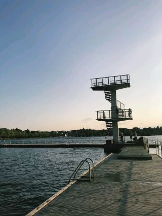 행복으로의 다이빙: 밀리사리 수영 해변이 기다립니다 🩵