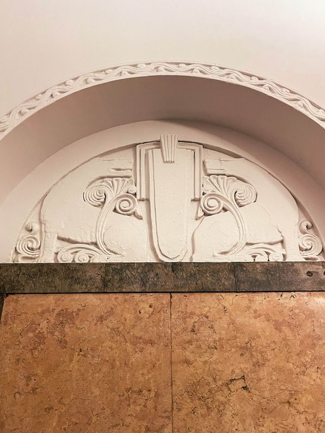 Original Art Deco details at the Fairmont