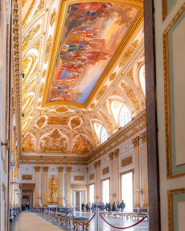 Royal Palace of Caserta: A Majestic Marvel 🇮🇹