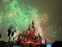 Fairytale Castle Fireworks!🇨🇳