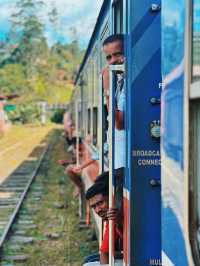 The World’s Most Beautiful Train Journey🇱🇰🚂