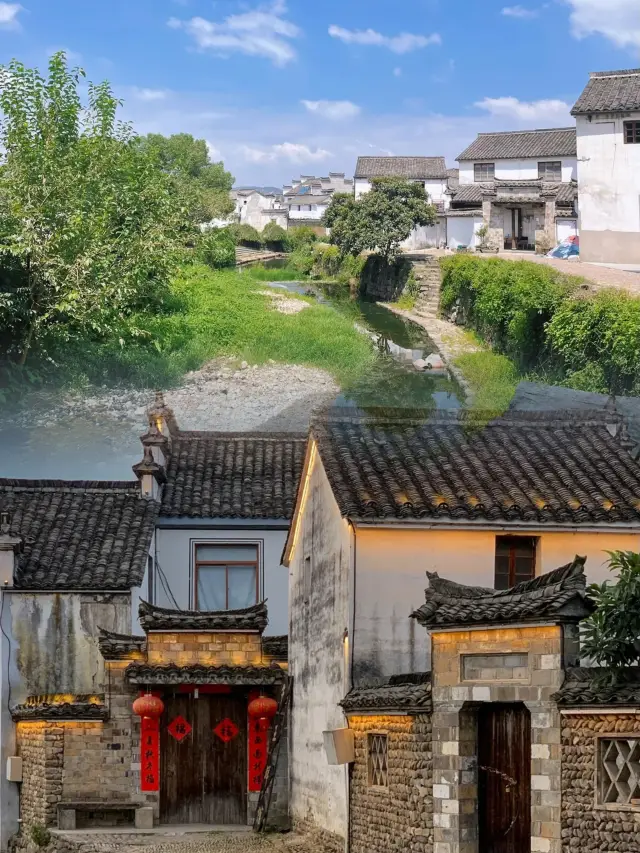 Such a hidden gem!!! There's a stunning ancient village in Hangzhou within 1 hour's drive | Longmen Ancient Town